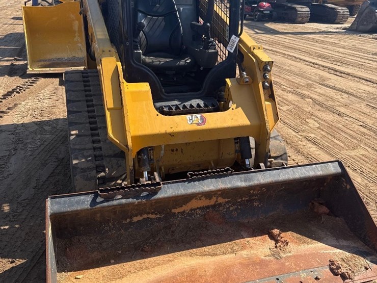2021-caterpillar-259d3-image-20