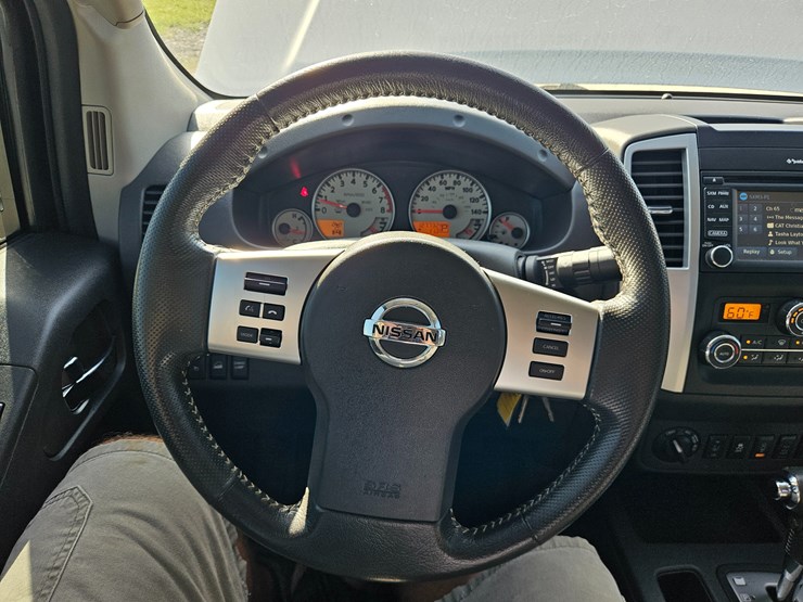 2016-nissan-frontier-image-42