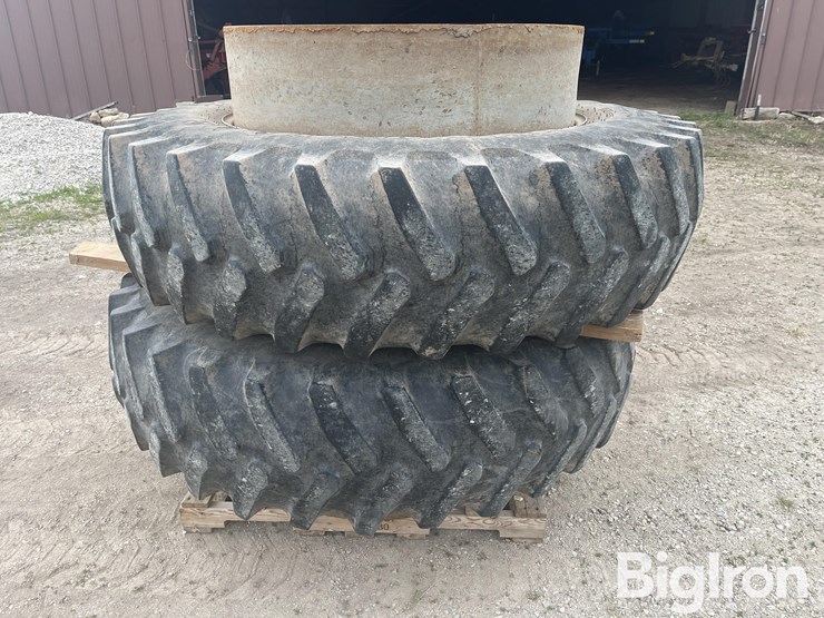 firestone-23-degree-all-traction-radial-18.4-42-clamp-duals-image-6