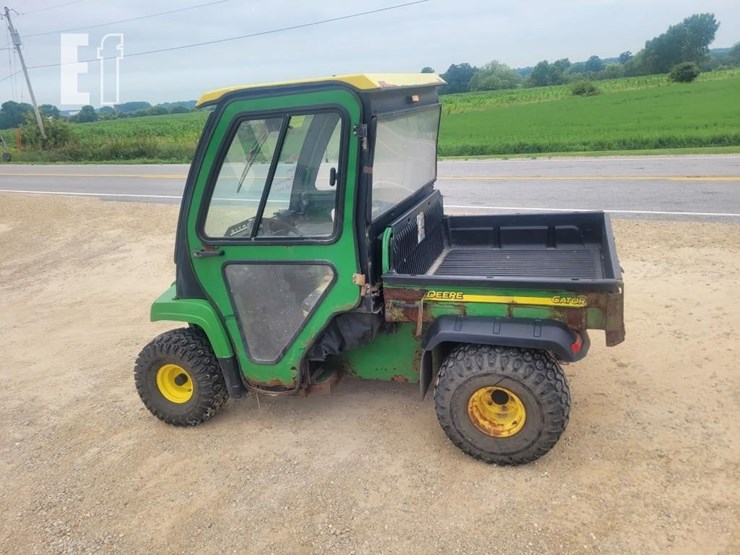 john-deere-gator-image-9