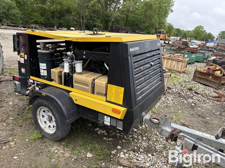 2019-kaeser-mobilair-m58-portable-air-compressor-image-3