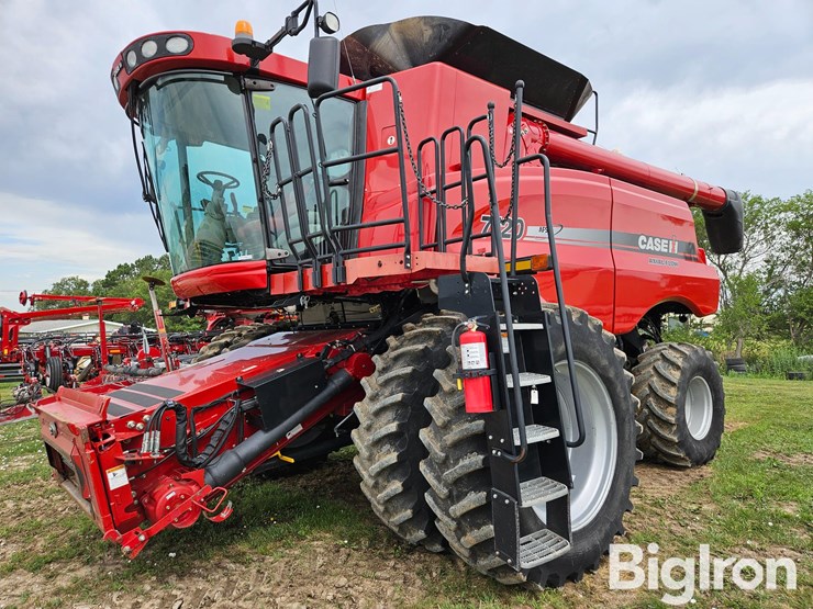 2009-case-ih-7120-image-1