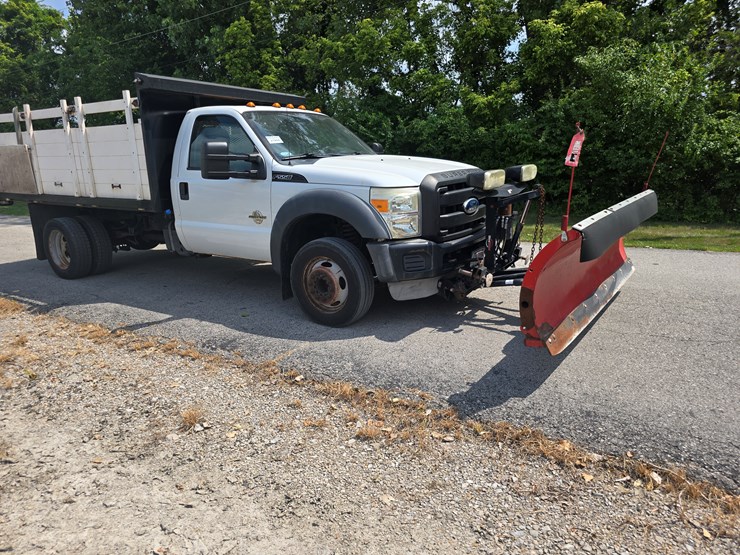 2011-ford-f550-image-45