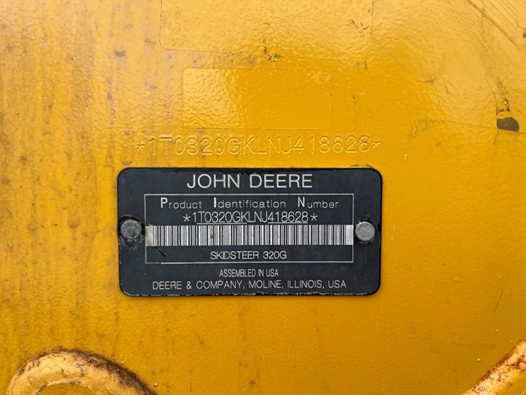 2022-deere-320g-image-21
