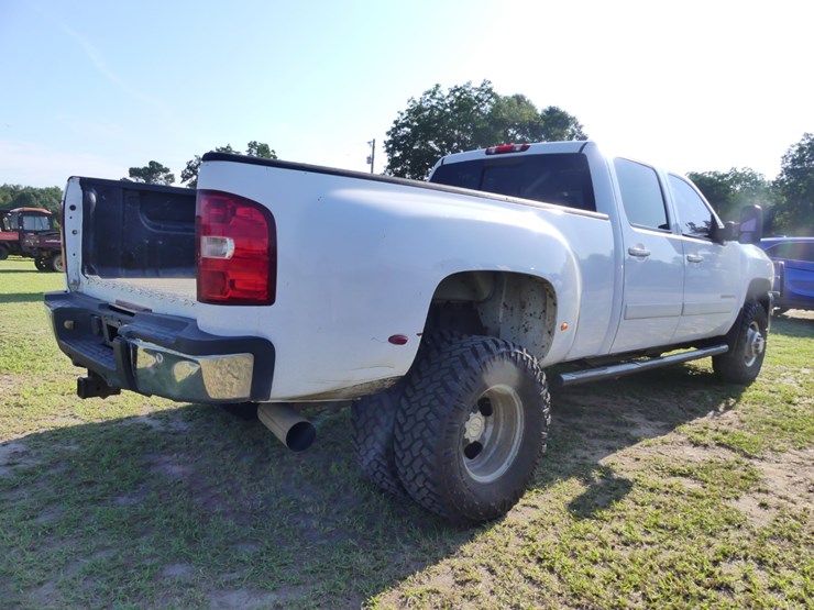 2007-chevrolet-3500-image-3