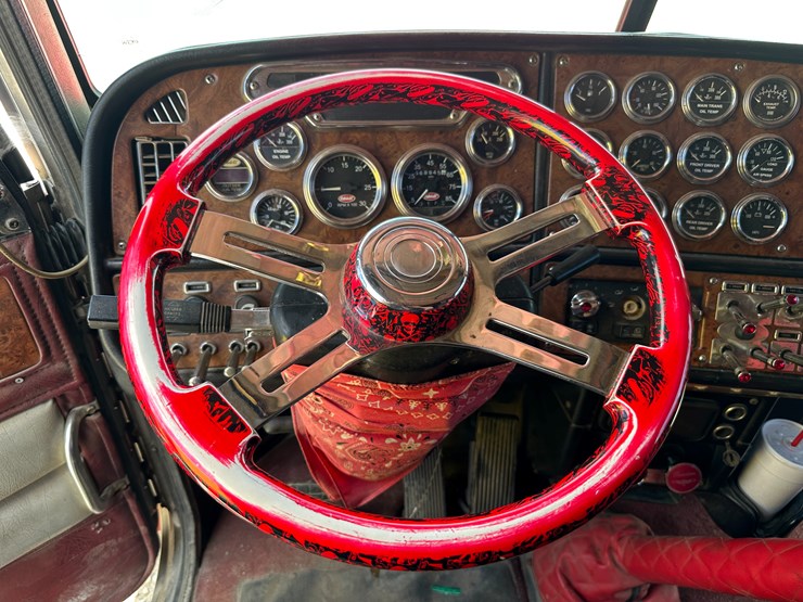 2003-peterbilt-379-image-74