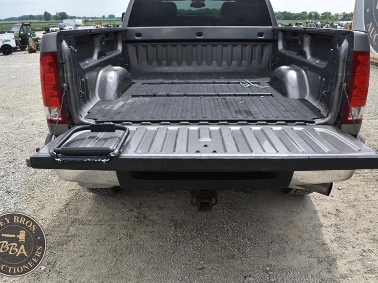 2007-gmc-sierra-2500-image-36