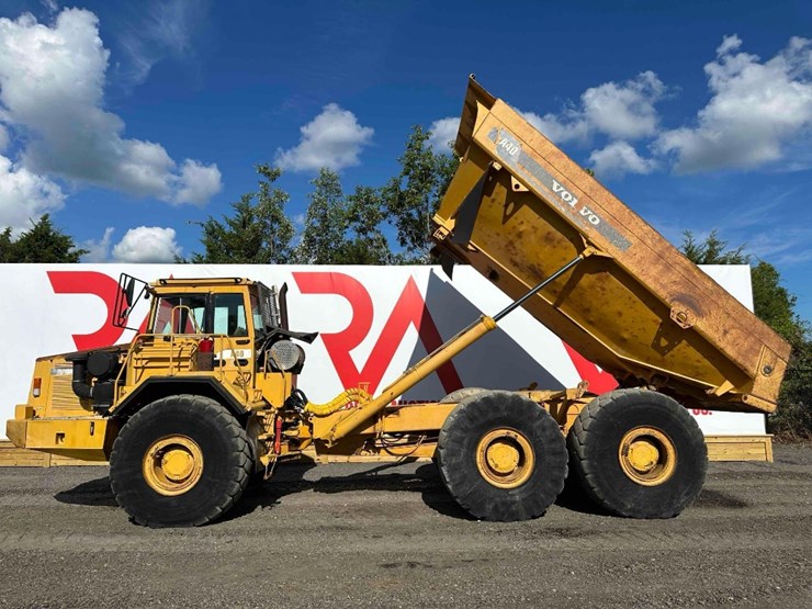 1998-volvo-a40-image-5