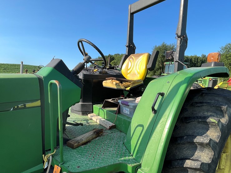 john-deere-6405-image-20