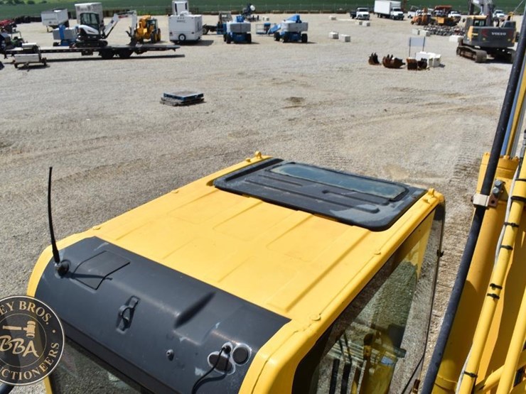2014-komatsu-pc360-lc-10-image-59