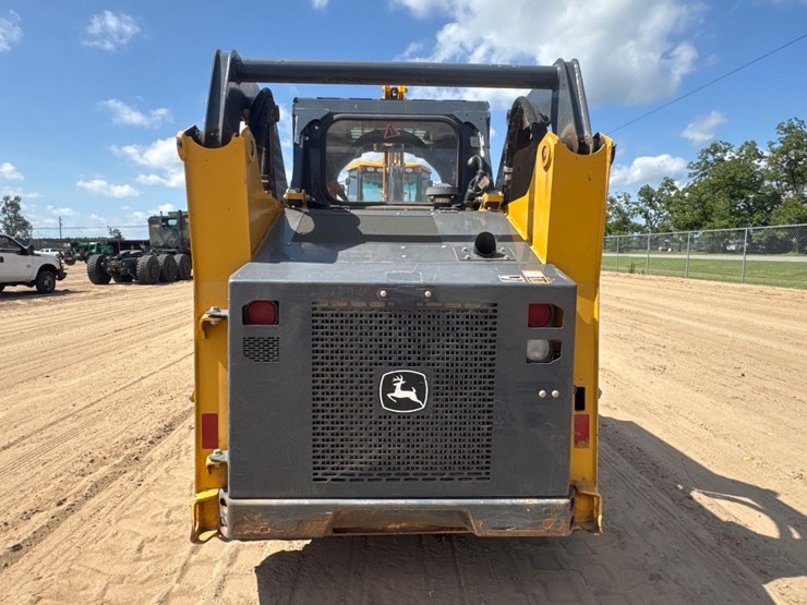 2019-deere-317g-image-7