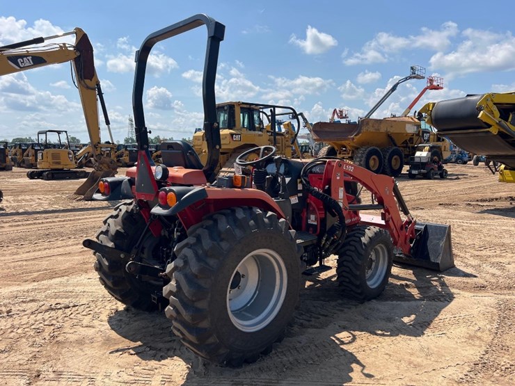 rural-king-rk37-tractor-image-4