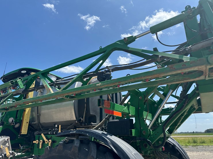 2018-john-deere-r4038-image-26