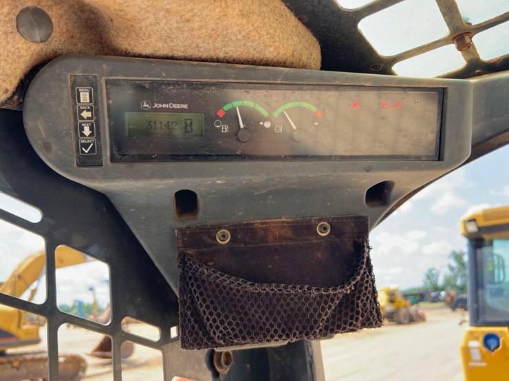 2019-deere-331g-image-31