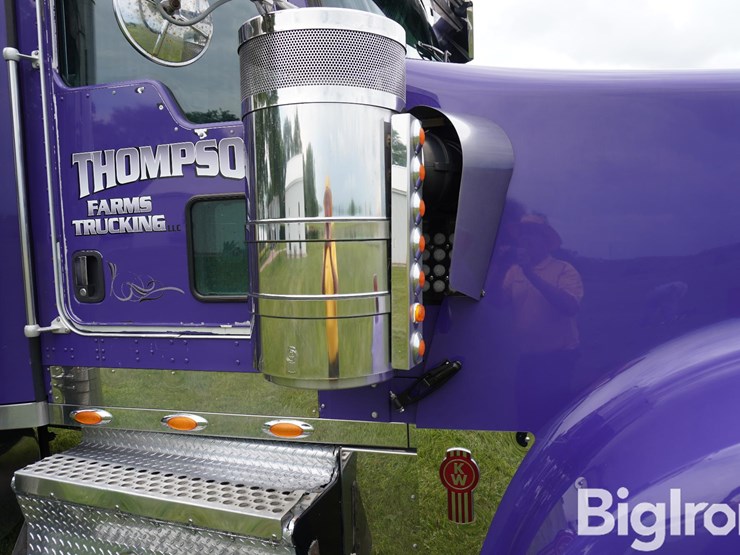2006-kenworth-w900l-image-11
