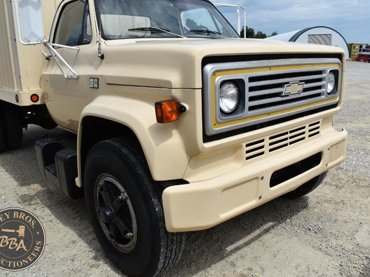 1989-chevrolet-c70-image-23
