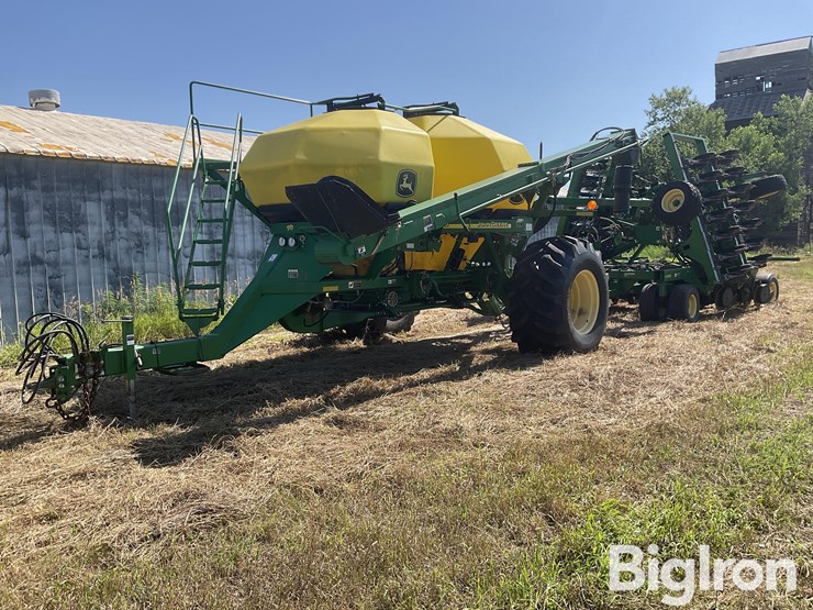 john-deere-1890-image-1