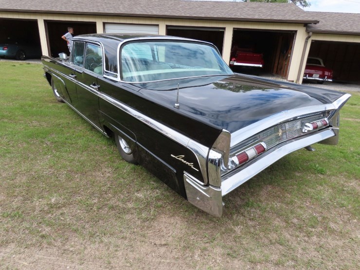 1960-lincoln-4dr-ht-image-5
