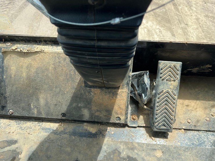 2019-prinoth-panther-t14r-image-33