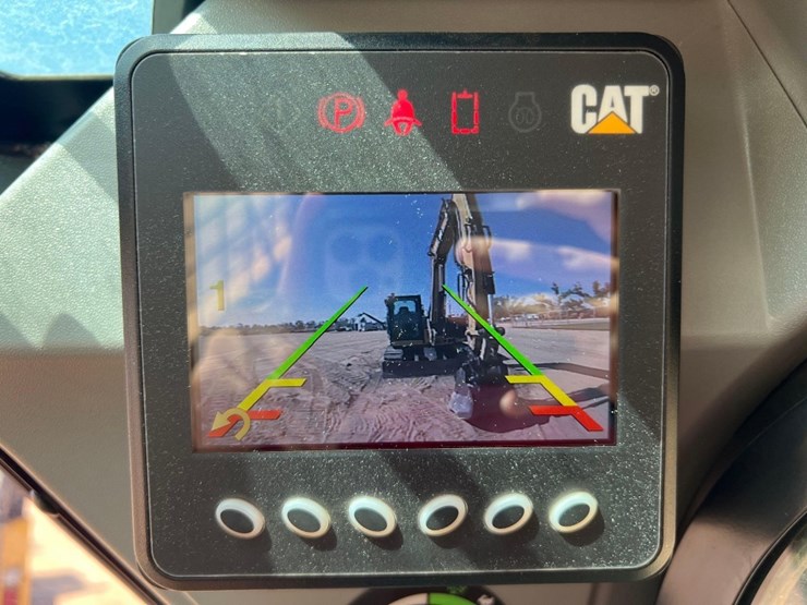 2023-caterpillar-279d3-image-38