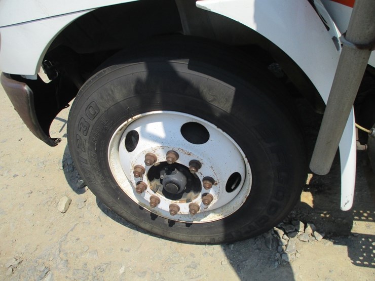 2006-international-durastar-4300-image-18