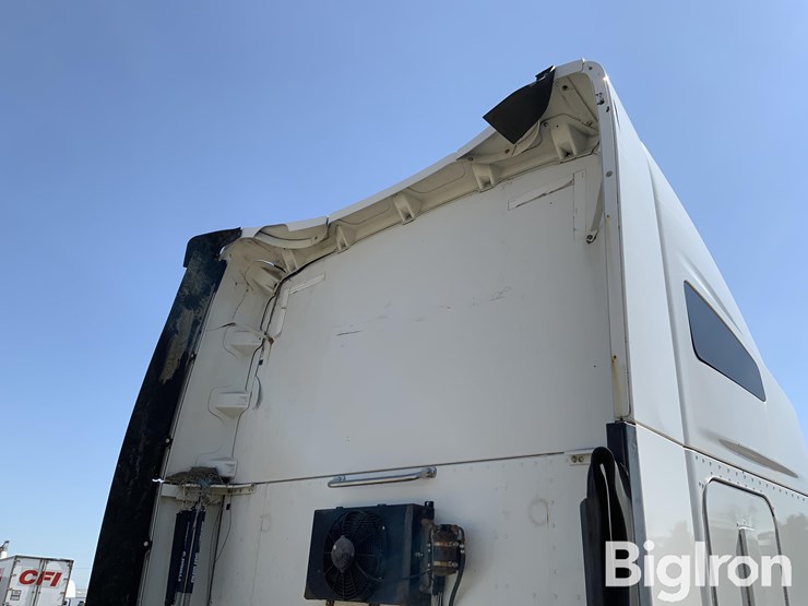 2017-kenworth-t680-image-19