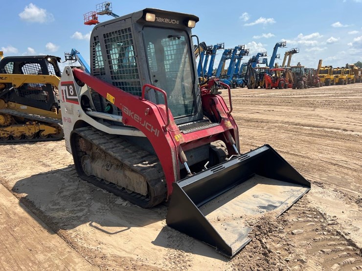 2019-takeuchi-tl8-image-6