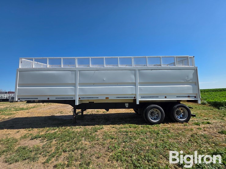 2009-courtney-berg-t/a-end-dump-silage-trailer-image-8