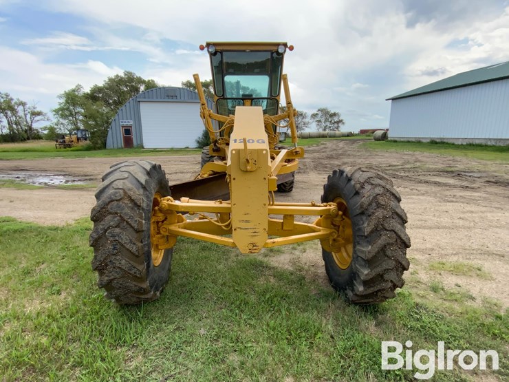 1977-caterpillar-120g-image-2