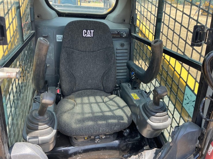 caterpillar-299d-image-28