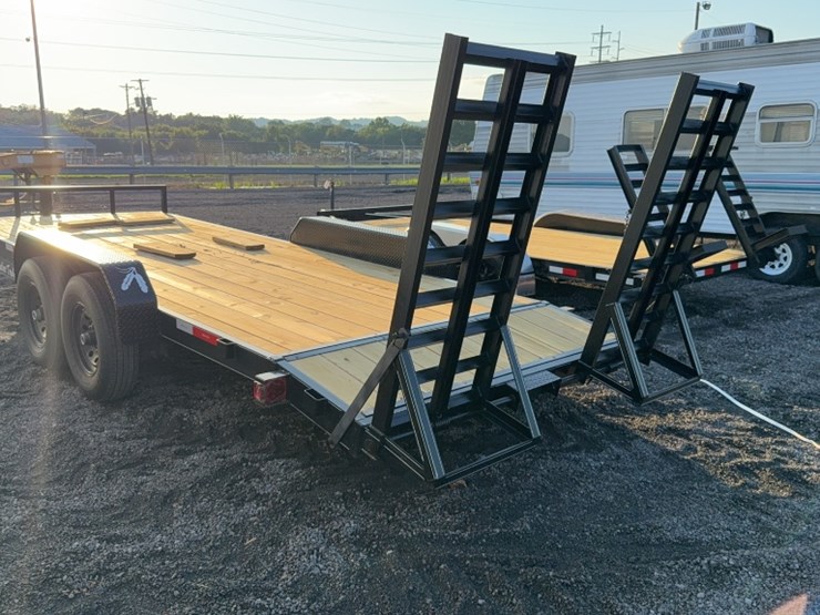 #3063-•-2025-native-trailers-84"-x-20'-bumper-pull-trailer-image-6