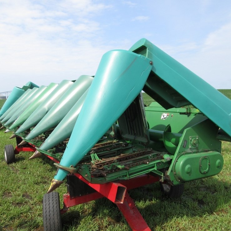 JOHN DEERE 893