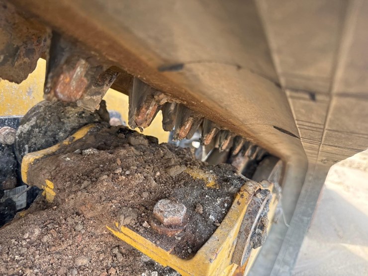 2020-caterpillar-289d3-image-15