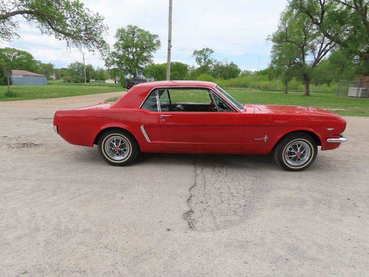 1965-ford-mustang-image-6