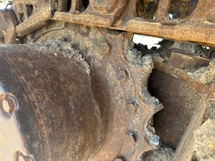 komatsu-pc200-image-17