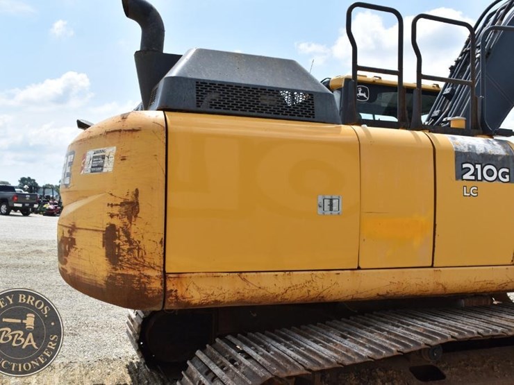 2018-deere-210g-lc-image-23