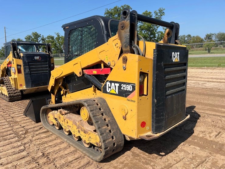 2016-caterpillar-259d-image-2