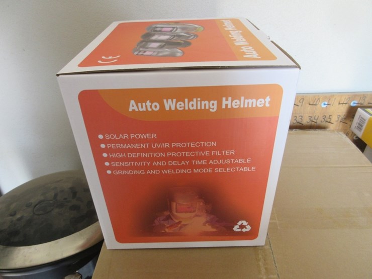 lot-of-new-unused-auto-darkening-welding-helmet-image-2