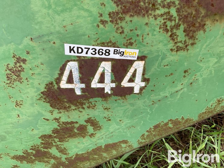 john-deere-444-image-16
