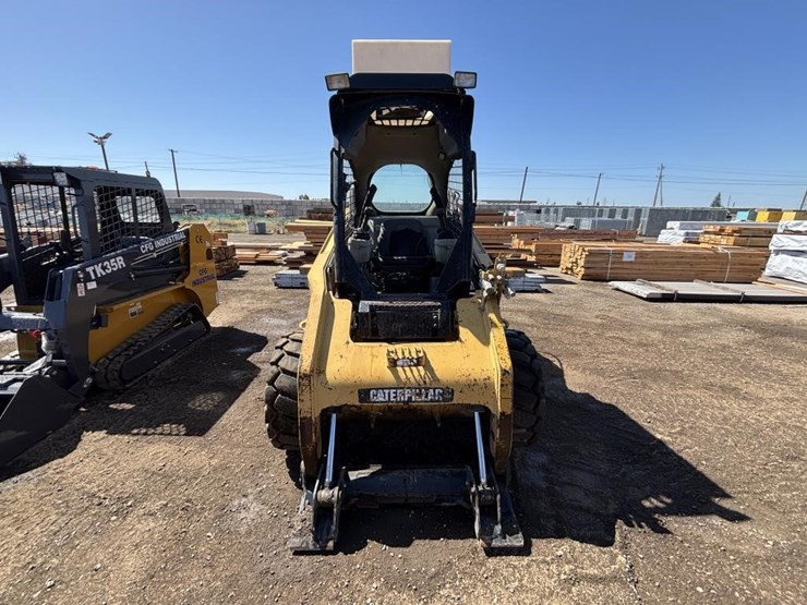 2009-caterpillar-246c-image-6