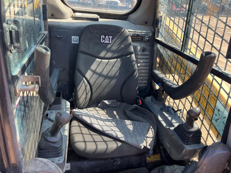 2019-caterpillar-262d3-image-20