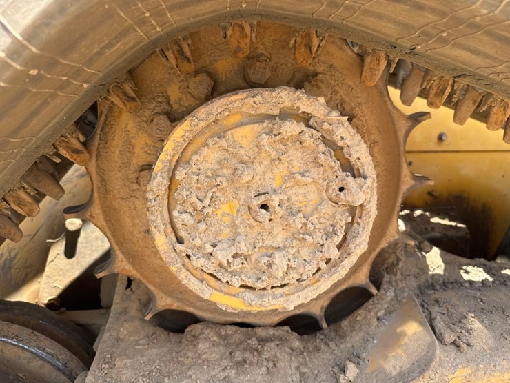 2015-caterpillar-289d-image-14