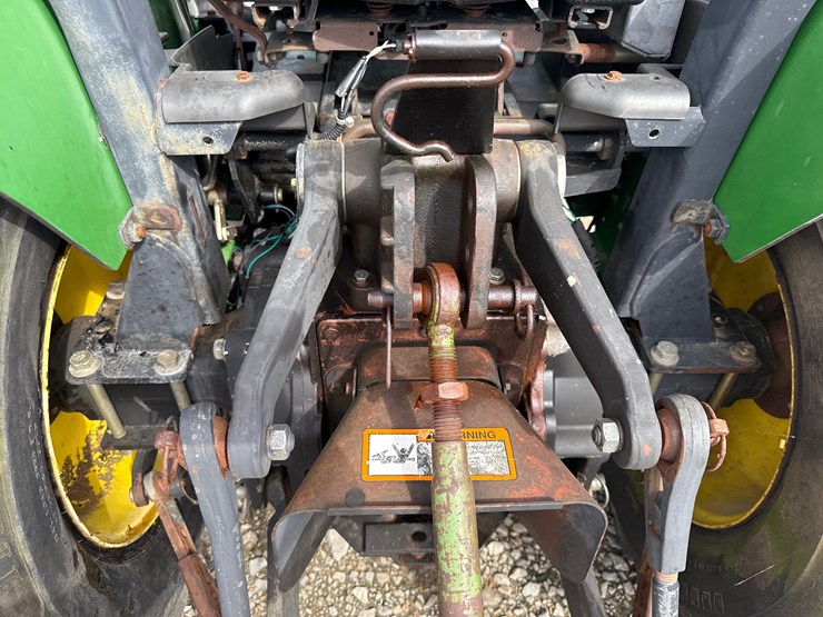 john-deere-4200-image-8