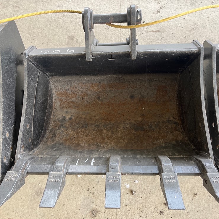 #14 • TAG 30 IN DIGGING BUCKET FOR YANMAR