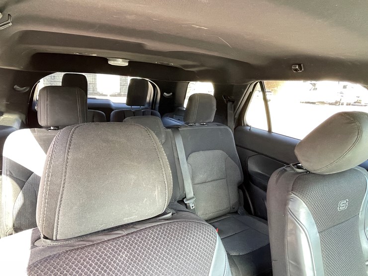 2018-ford-explorer-image-77