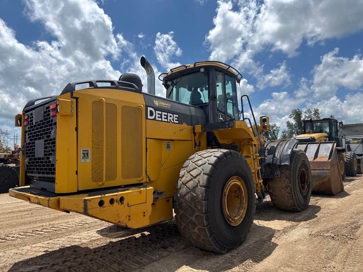 2015-deere-744k-image-6