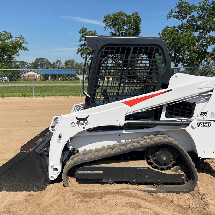2018 BOBCAT T450