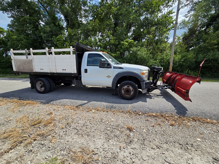 2011-ford-f550-image-42