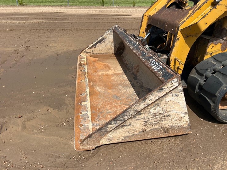 2019-caterpillar-289d-image-9