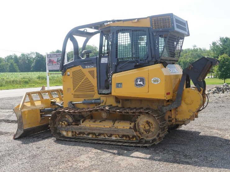 2017-deere-550k-image-12